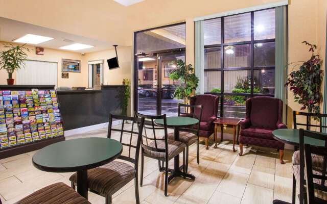 Howard Johnson by Wyndham Panama City