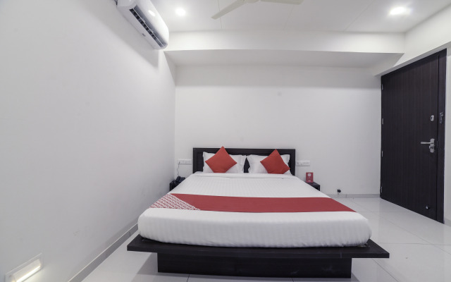 Samudra Executive by OYO Rooms
