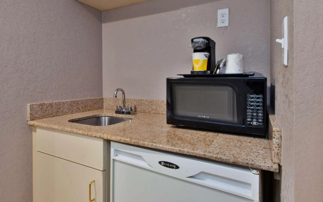 Hampton Inn College Park