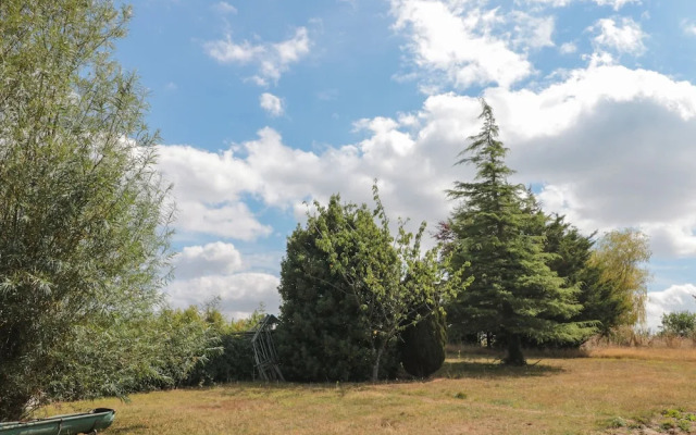 Rhode Acres