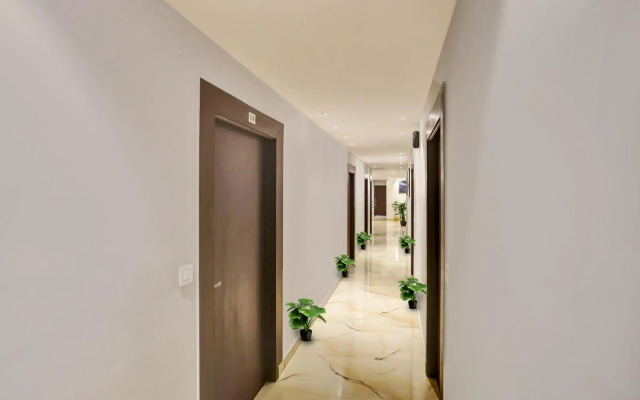 Collection O 70363 Sky Hotel