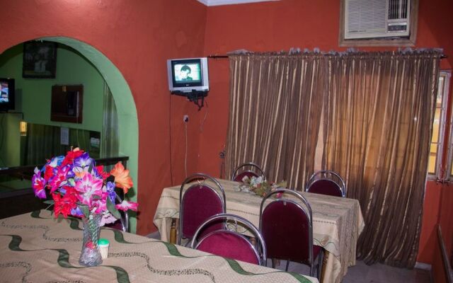 Peace Hotel Annex