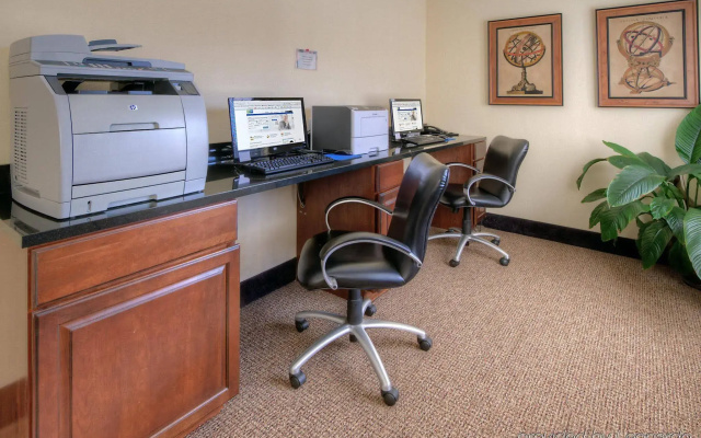 Holiday Inn Express Hotel & Suites Clarksville by IHG