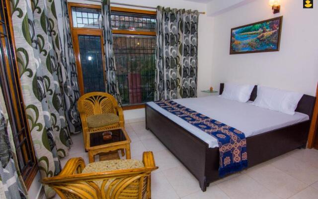 LivingStone 2BHK Cozy Homestay in Kasauli Hills