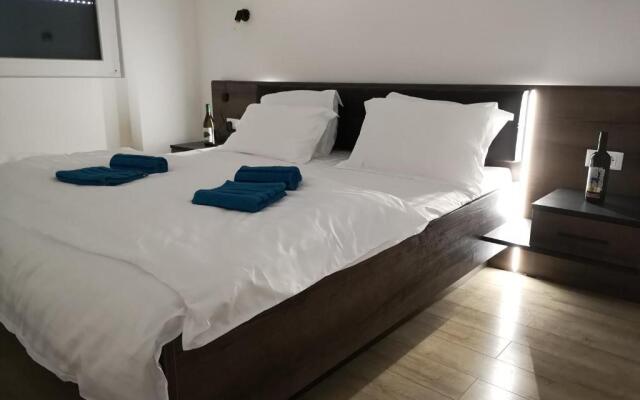 Ared-Atrium Mall ChrysFlatty 3 Premium apartment 60mp
