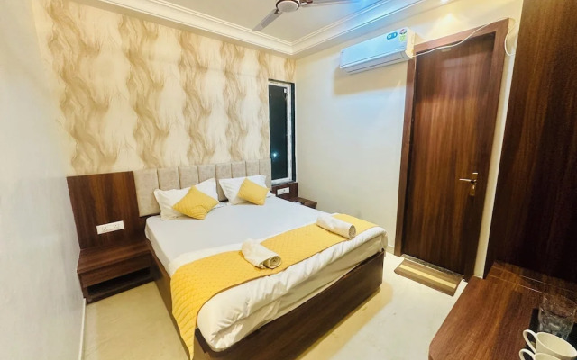 Hotel Deep Palace