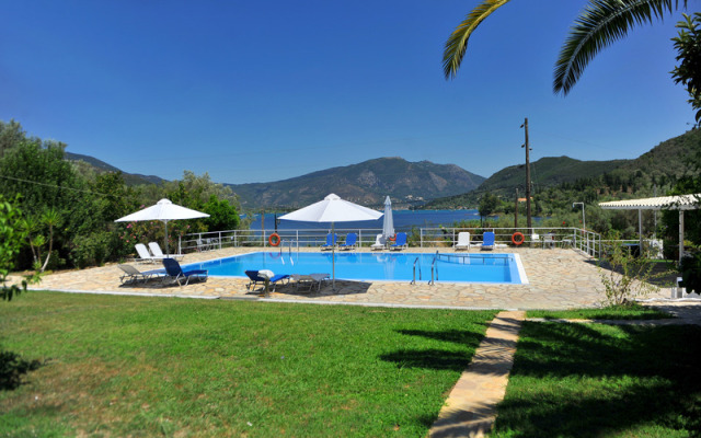 Vliho Bay suites&apartments