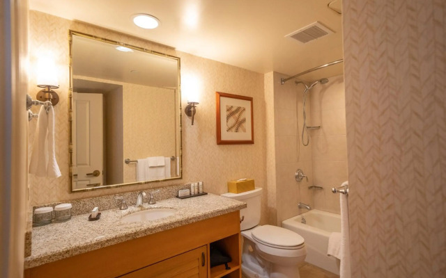 Embassy Suites by Hilton Waikiki Beach Walk