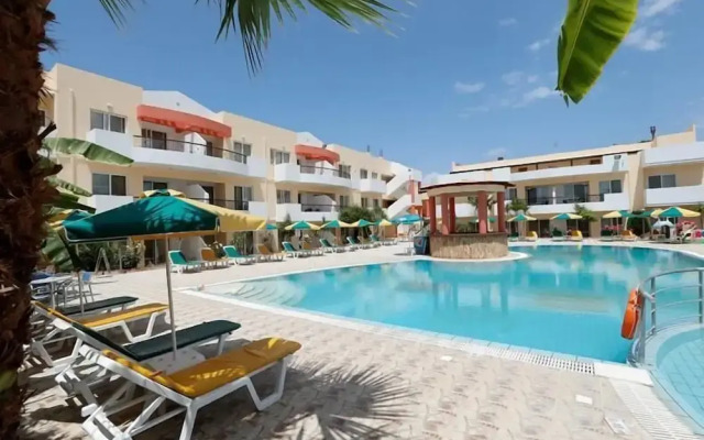Pelopas Resort Apartments