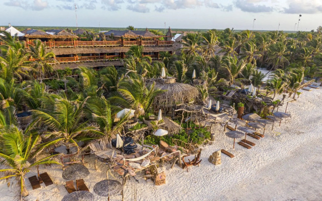 Kanan Tulum Treehouse, Rooftop, Beach Club & Spa - Adults Only