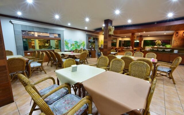 100 Islands Resort & Spa