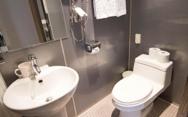 Brown Suites Hotel Sinchon Central
