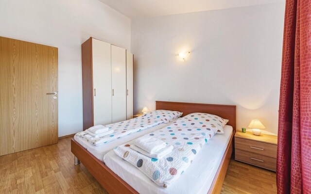 Beautiful Home in Pula With Wifi and 2 Bedrooms