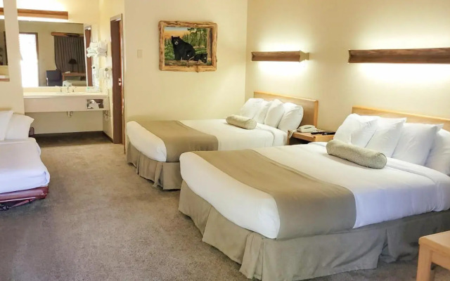 Beartooth Hideaway Inn and Cabins