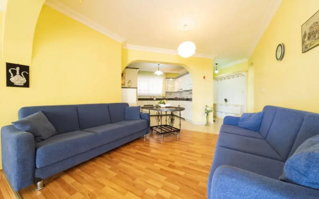 Pleasant Flat Near Beach With Sea View in Alanya