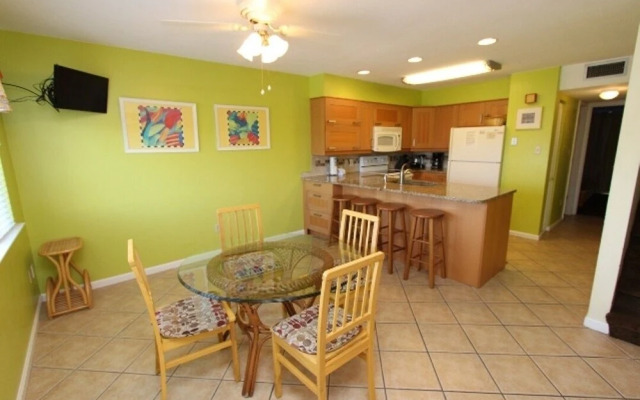Blue Surf 12b 2 Bedroom Townhouse by RedAwning