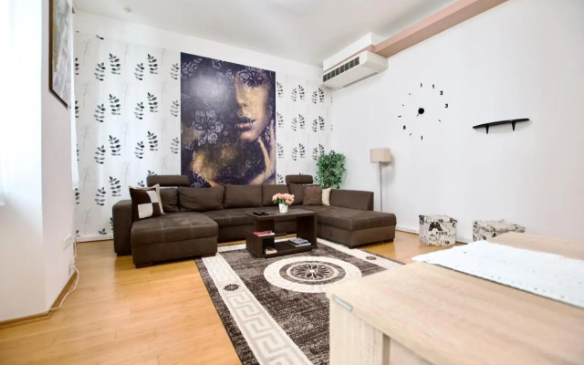 Premium Apartment by Hi5 - Vitkovics Suite