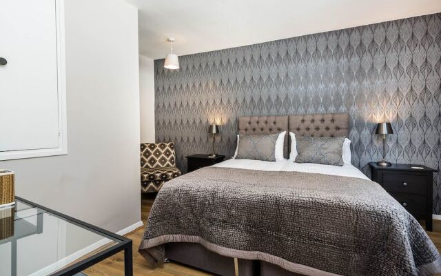 Kensington Mews House