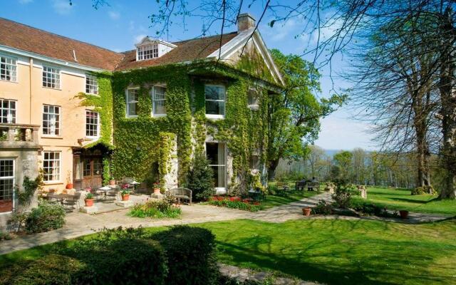 Priory Bay Hotel