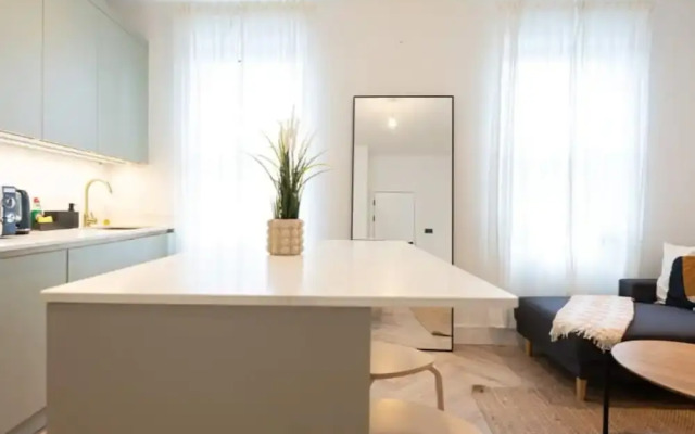 The Battersea Scenery - Elegant 2bdr Flat