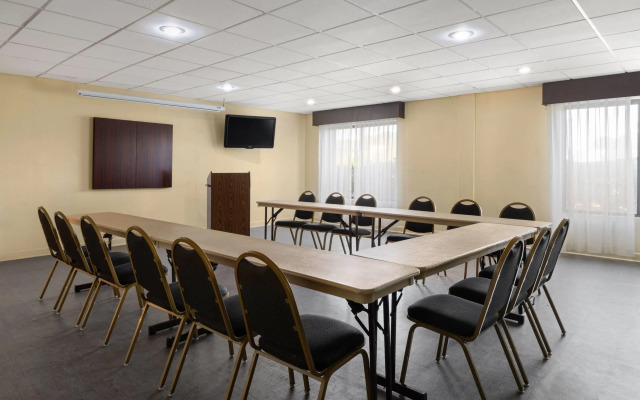 La Quinta Inn & Suites by Wyndham Florence