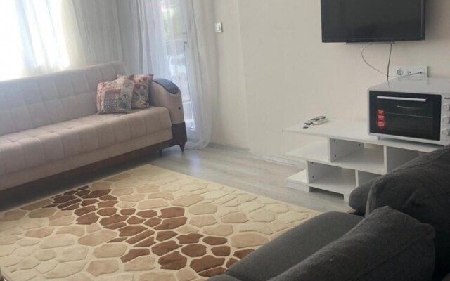 Cozy Flat With Shared Pool and Balcony in Dalaman