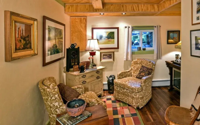 The Dolon House Bed and Breakfast