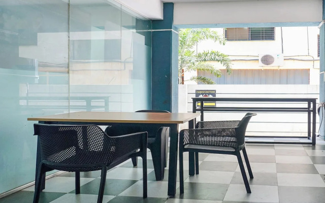 FabHotel Aura Homes