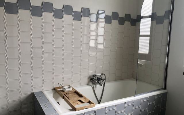 Maison et table d'hôtes le Camélia Blanc