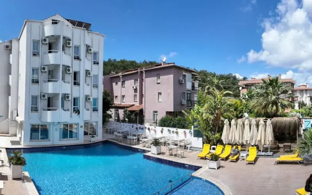 Li̇zboni̇a Çeşme Otel