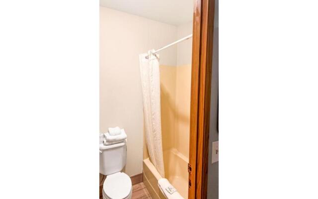 Budget Inn Gladstone By OYO - Portland/Clackamas