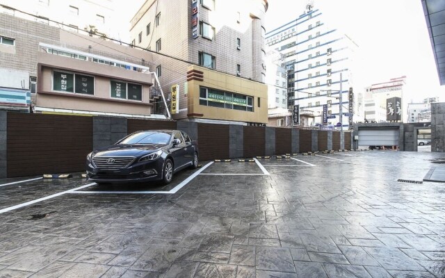 Haeundae Yeoubi Hotel