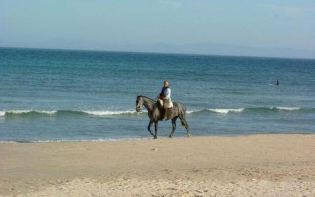 Chillout Hotel Tres Mares