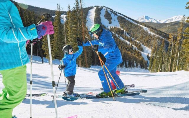 Trapper's Crossing #8780