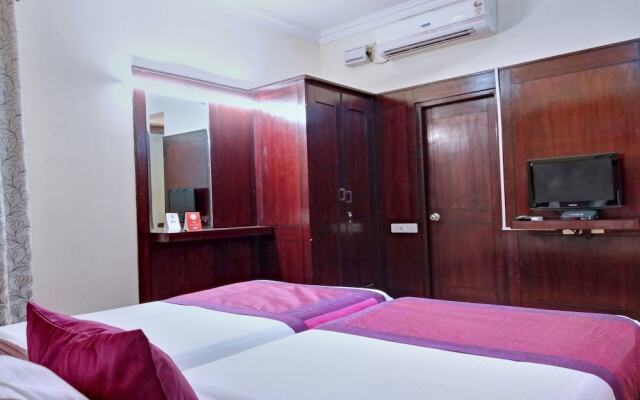 OYO 10437 Hotel Hibiscus INN