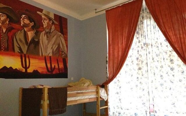 B Movie Hostel