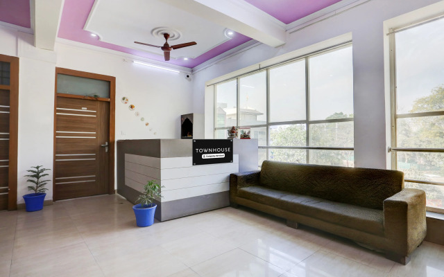 Super Townhouse Sector 4 Gurgaon