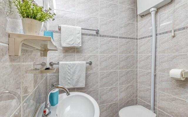 Brač Island Apt Mladineo A4 300mt From S