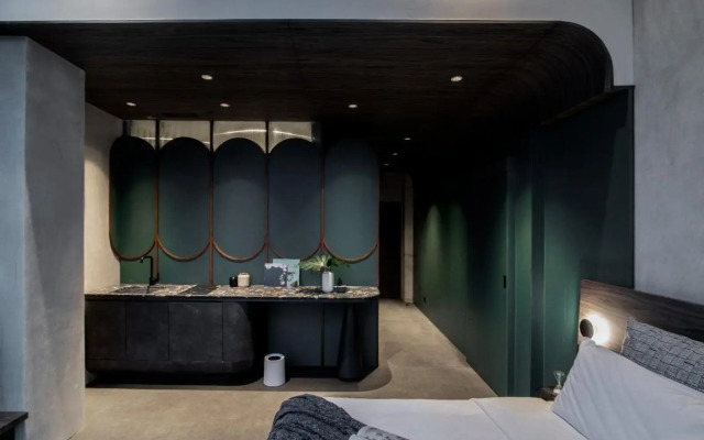 Hillwood House Hotel