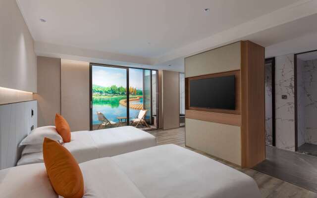 Hawthorn By Wyndham Honghe Mile Hot Spring