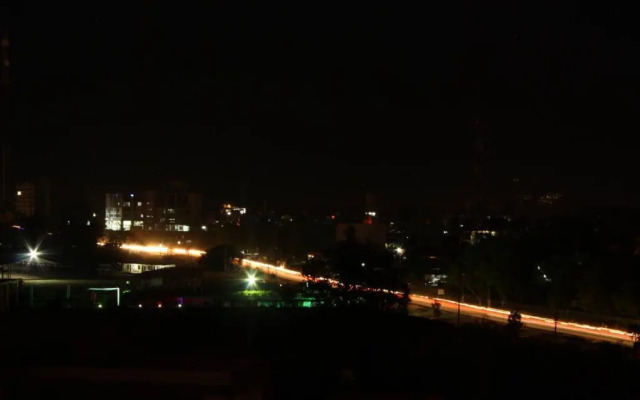 The Glass House Premium