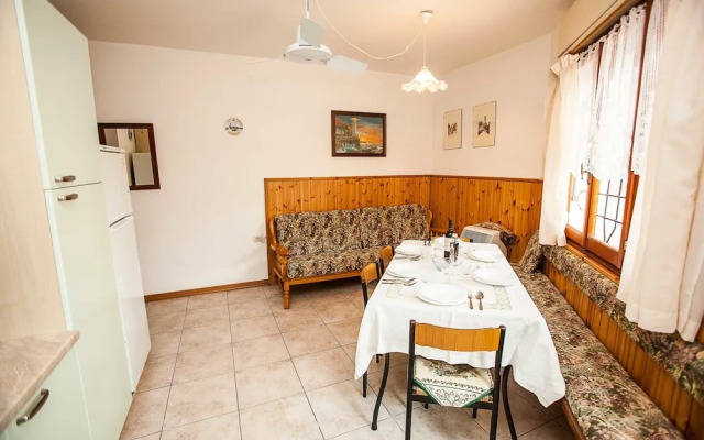 Quiet Little Villa by the Seaside in Rosolina Mare