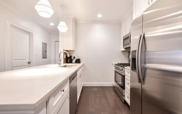 Global Luxury Suites at South Boston