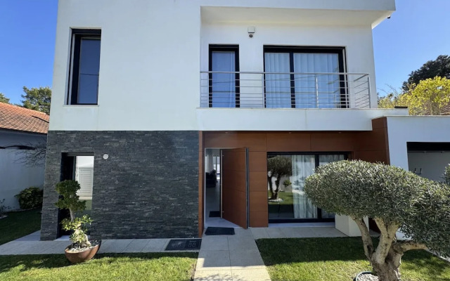 Paraty Villa by Cadenzalux