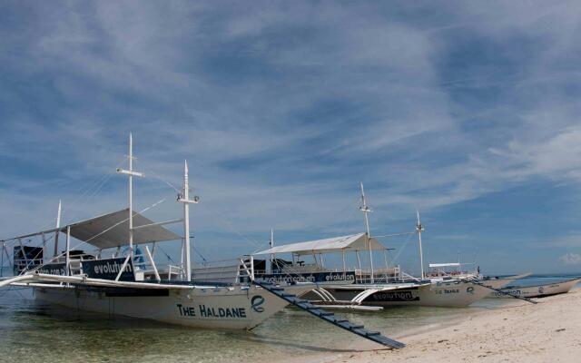 Evolution Dive and Beach Resort
