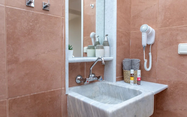 Thea Boutique Suites