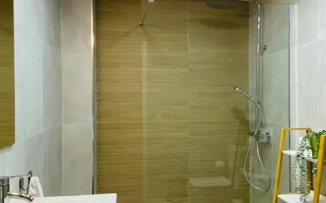 Archeros Oasis by Valcambre