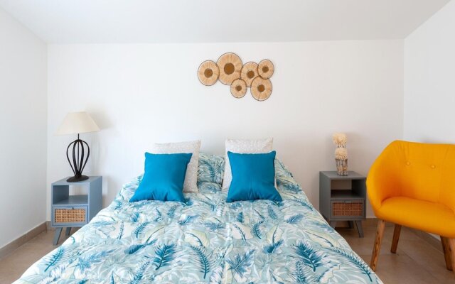 Beautiful Holiday Home With Garden