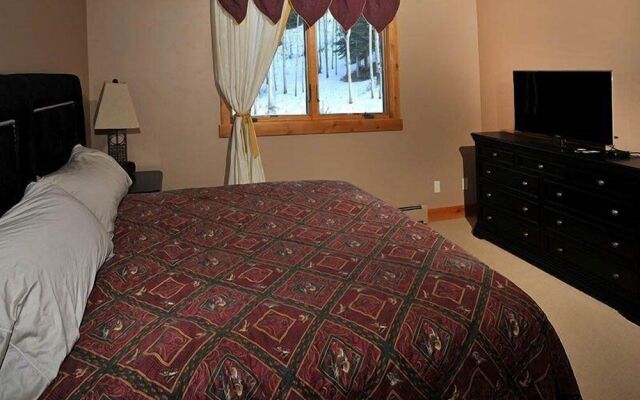 Meadow Brook Chalet
