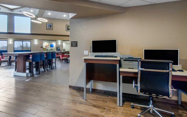 Comfort Suites